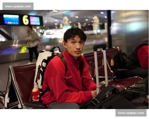 官宣！海港新援抵达，中超联赛的“内卷”又升级了！