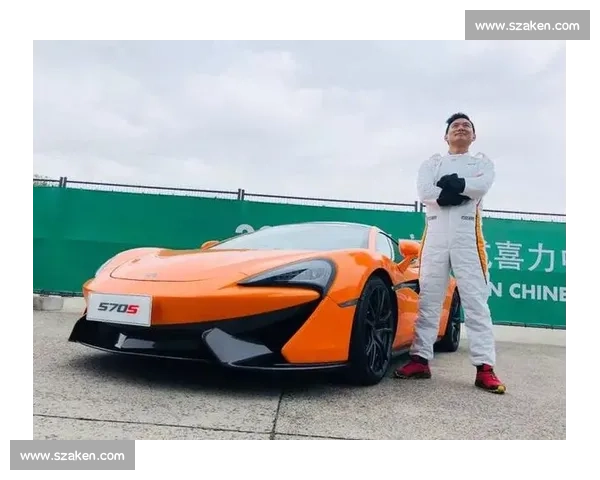 轮胎策略成关键！F1正赛直播，策略师们的博弈！